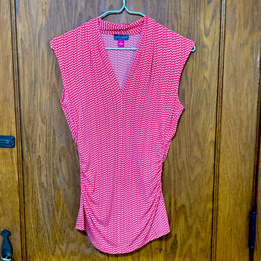 ❤️ Vince Camino Sleeveless Blouse ❤️